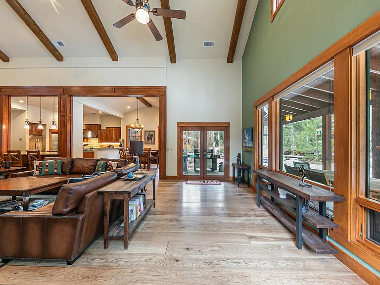 11172 Comstock Dr — Photo 5