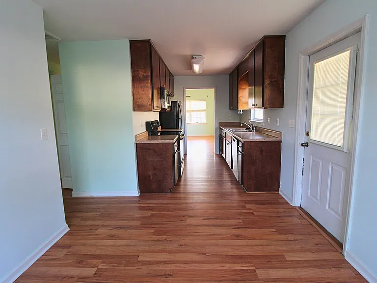 60 Susquehanna Trl — Photo 5