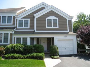 61 Jared Dr, White Plains, NY 10605