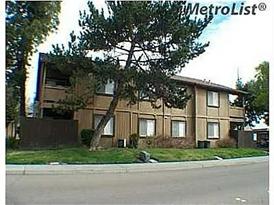 414 Cherry Ln APT H photo 1
