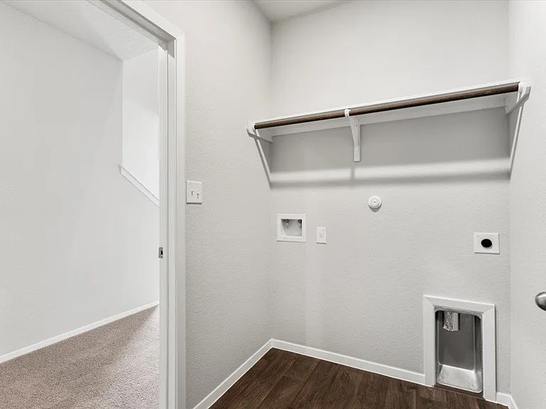 13300 Riding Dr — Photo 17