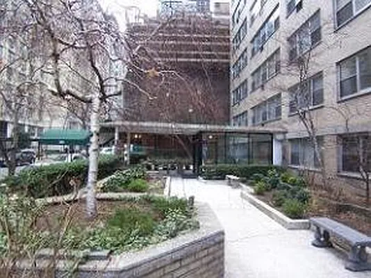 Rented by Kian Realty | media 1