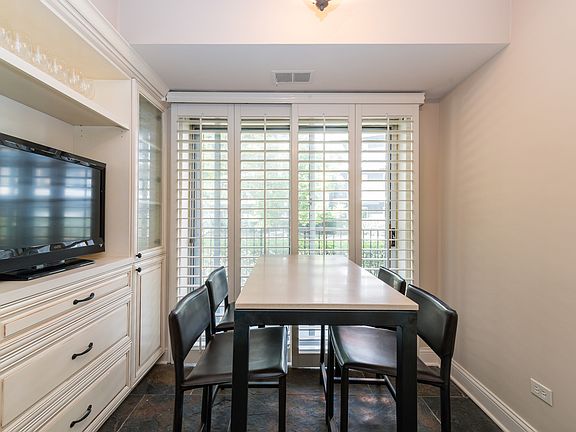 5th image of 9530 Lamon Ave APT 106
