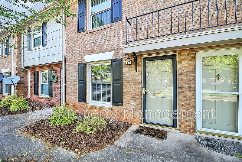 2 bed, 3.0 bath, 1024 sqft, $1,695 — Photo 3