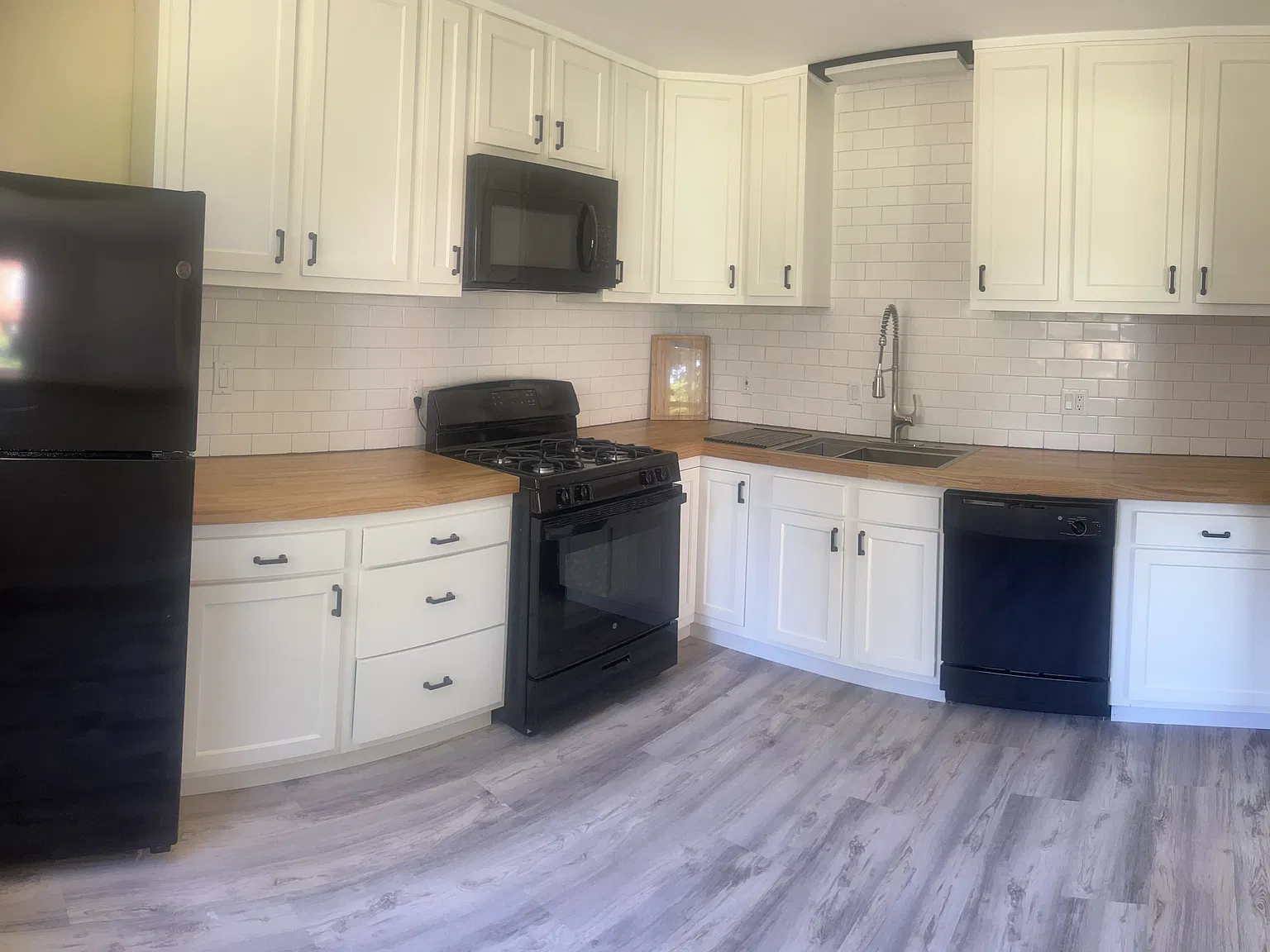 2 bed, 780 sqft, $900 — Photo 3