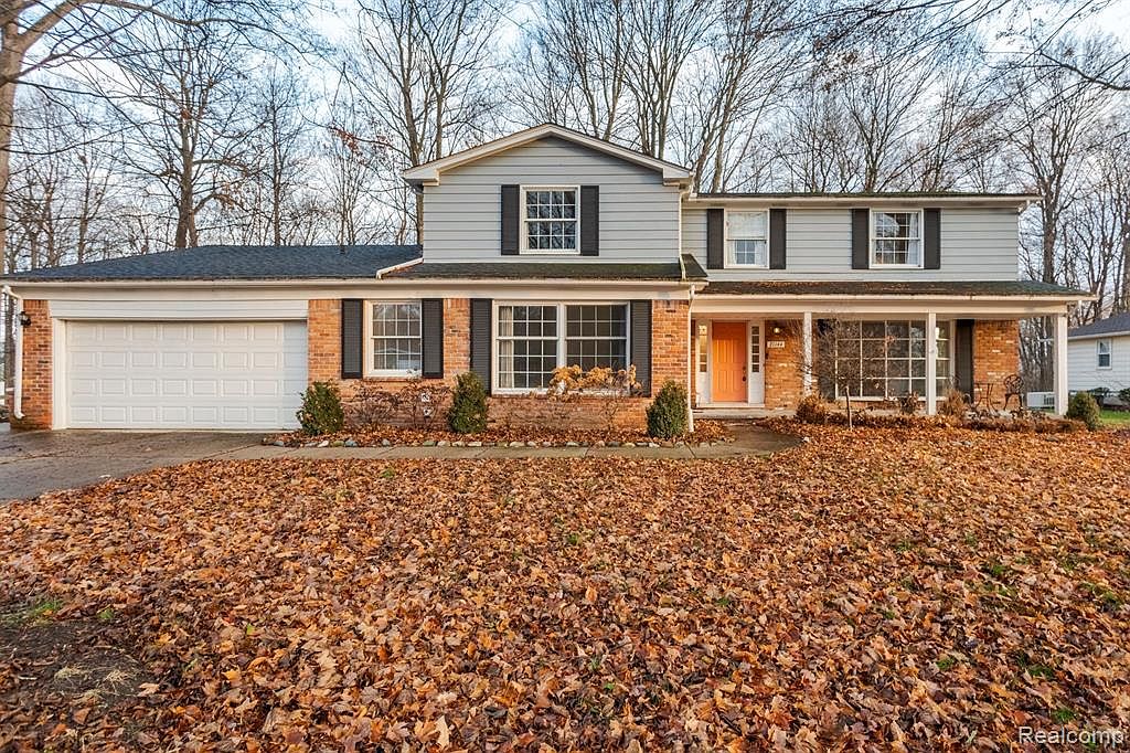 21144 Woodfarm Dr, Northville, MI 48167 Zillow
