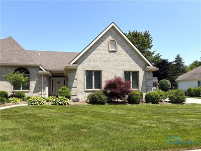 210 Willowood Cir, Bowling Green, OH, 43402