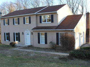 6302 Leader Dr, York, PA 17407
