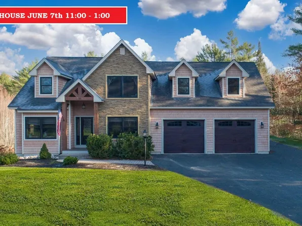 30 Woodhaven Drive, Lewiston, ME 04240