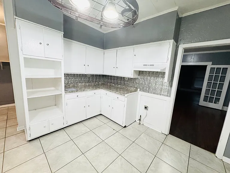 3648 Evangeline St — Photo 24