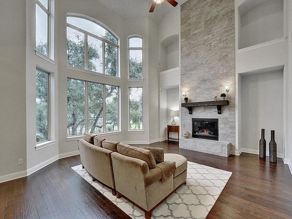5th image of 2649 Montebelluna Pl