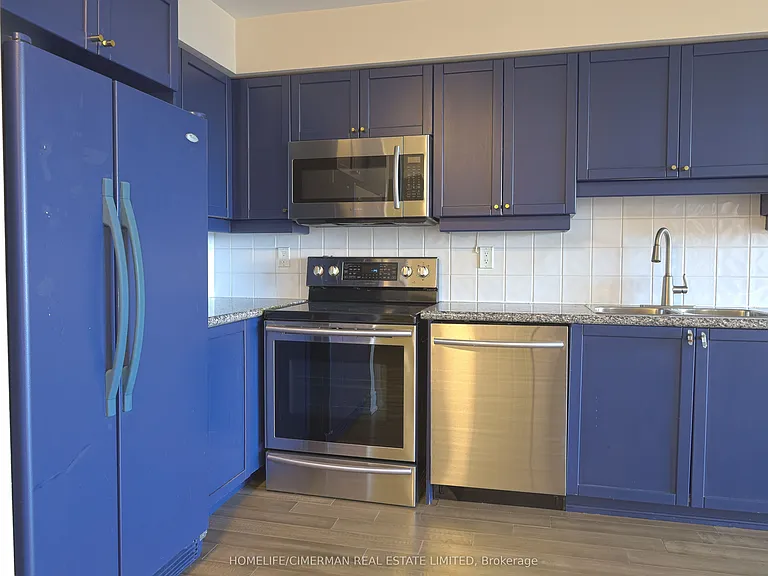 80 Harrison Garden Blvd #1819 — Photo 3