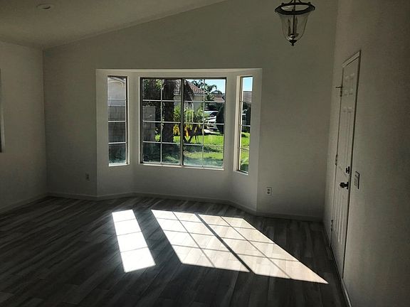 4th image of 8355 Chenille Ct