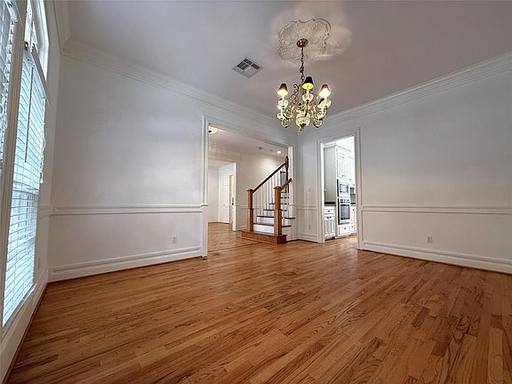 5th image of 3024 Rice Blvd