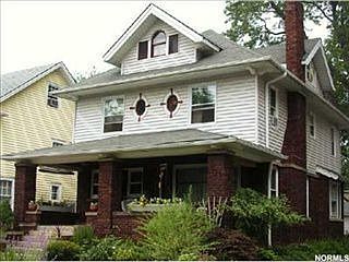 1st image of 17222 Clifton Blvd