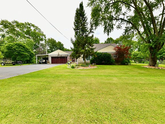 2nd image of 6419 E Southport Rd