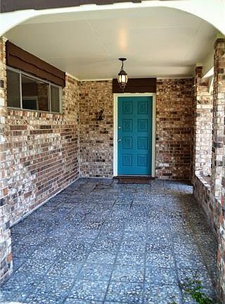 3rd image of 2229 Barton Dr