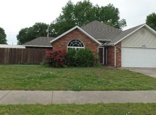 270 N Maple Leaf Ave, Siloam Springs, AR 72761