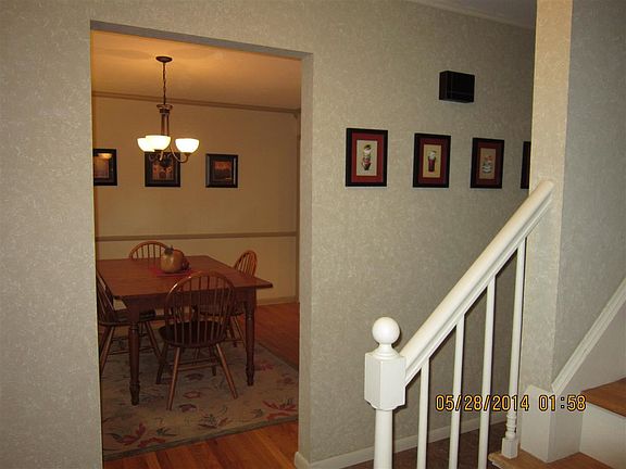2nd image of 20 Greenlea Dr
