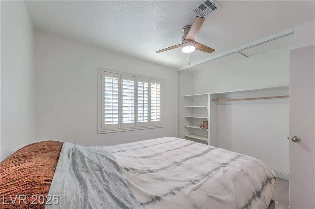 2 bed, 1.5 bath, 1000 sqft, $1,800 — Photo 4