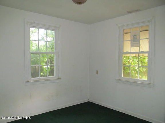 2nd image of 625 E 55th St