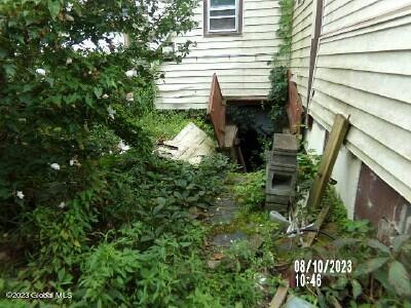 4th image of 7 Parker Street