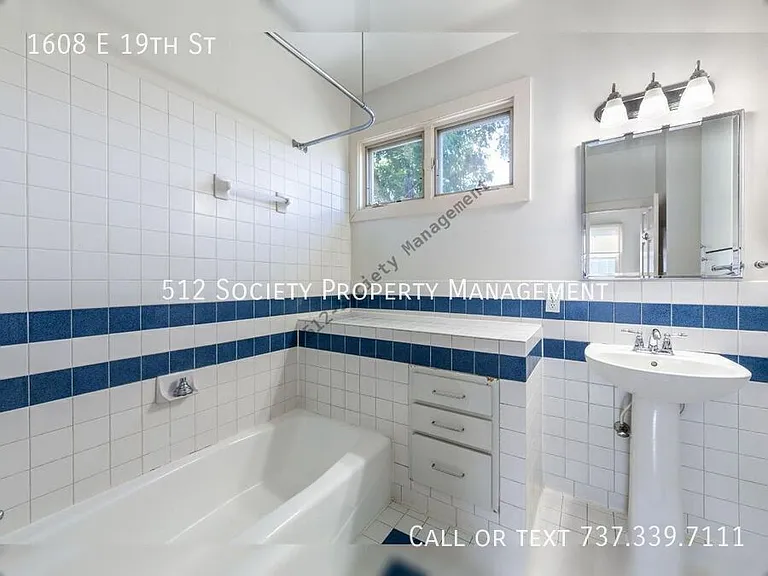 1608 E 19th St — Photo 21