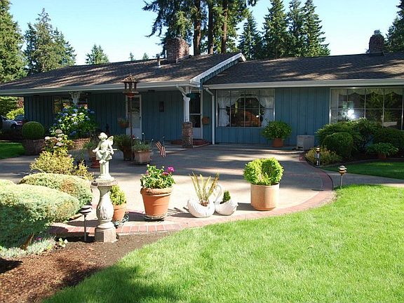 4th image of 8019 107th St SW