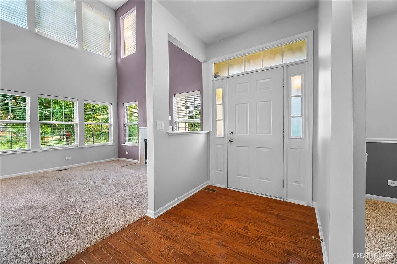 3 bed, 2.5 bath, 1585 sqft, $2,499 — Photo 3