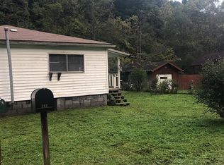 58 Persinger Rd, Scarbro, WV 25917