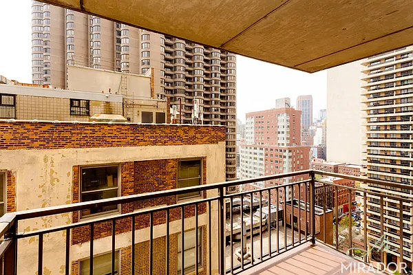 Rented by Mirador Real Estate | media 12