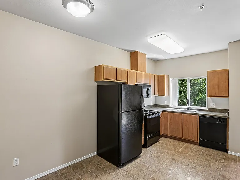 Legacy Oaks Apartments — Photo 48