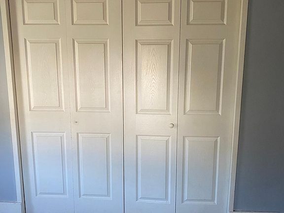 4th image of 424 Poplar Ave