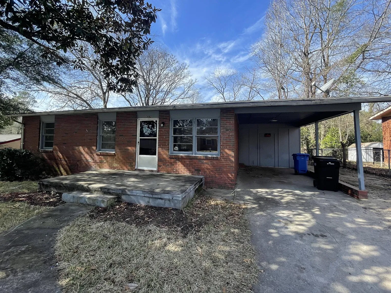 3 bed, 1332 sqft, $1,350 — Photo 1