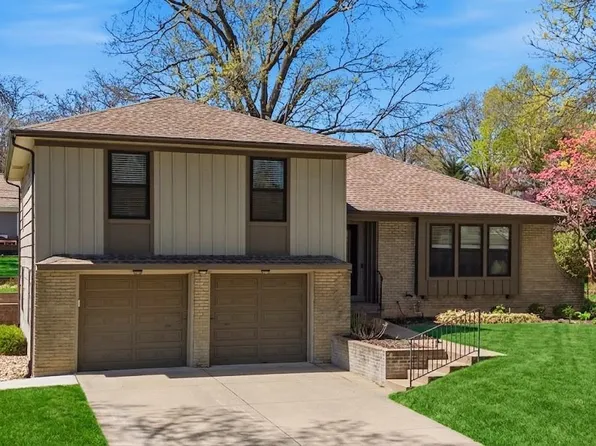 6348 Reeds Dr, Mission, KS 66202