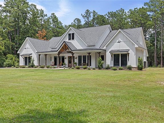 4th image of 9657 Chelginet Ln