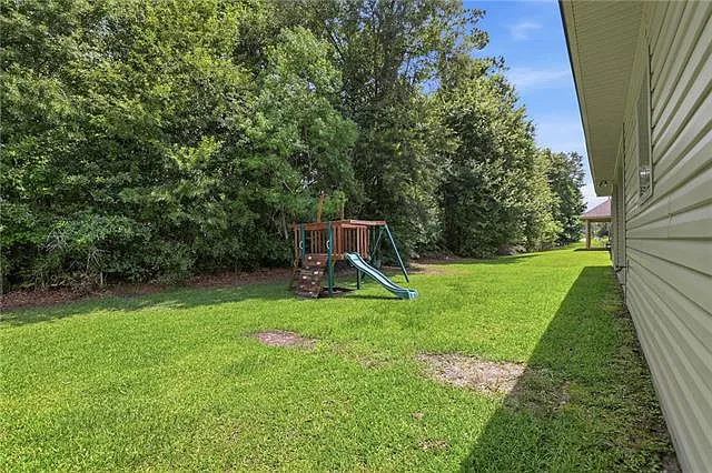 11056 Regency Ave — Photo 19