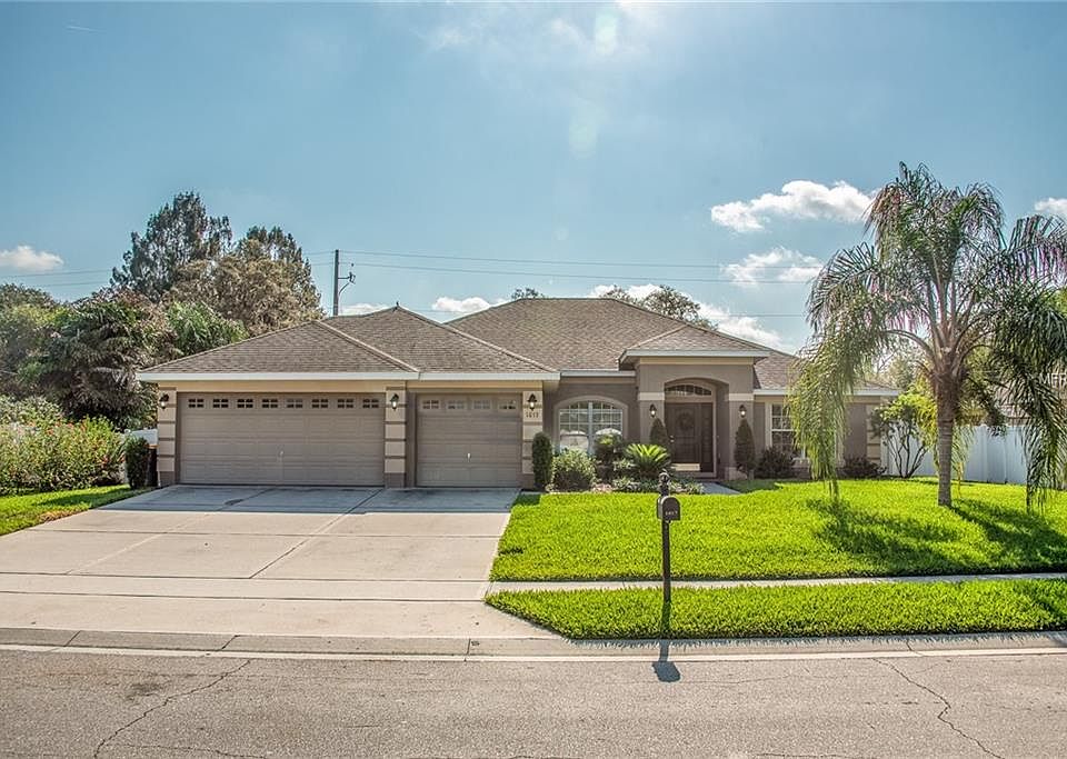 1st image of 1017 Chisholm Estates Dr