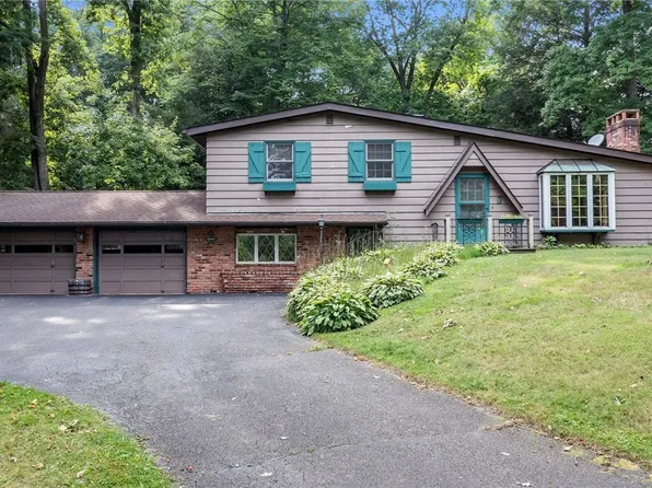 14814 Rider Rd, Burton, OH 44021