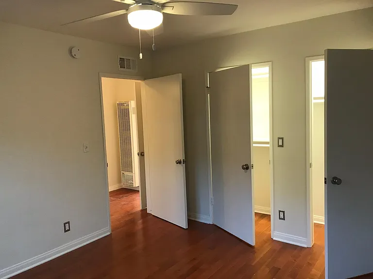 1650 Livonia Ave #7 — Photo 9