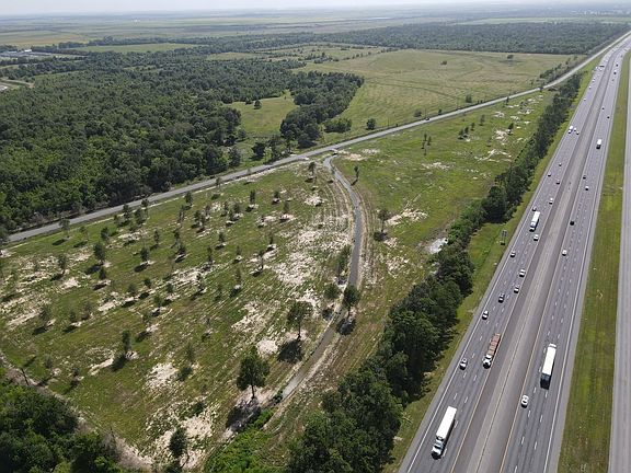 5th image of 17 Frontage Rd