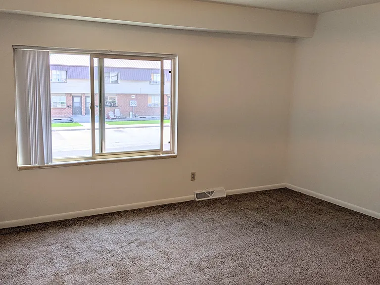 607 Roma Ct #A — Photo 7