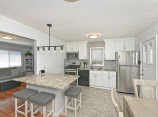 36 Millwood Ln, Merrick, NY 11566