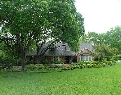 1st image of 400 E WILDWOOD DR