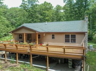 555 Fox Tail Rd, Oakland, MD 21550