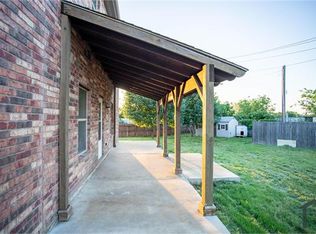 101 Eagle Ranch Dr, Aubrey, TX 76227