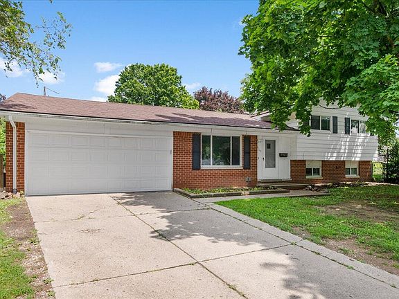 4th image of 1115 Clark Dr