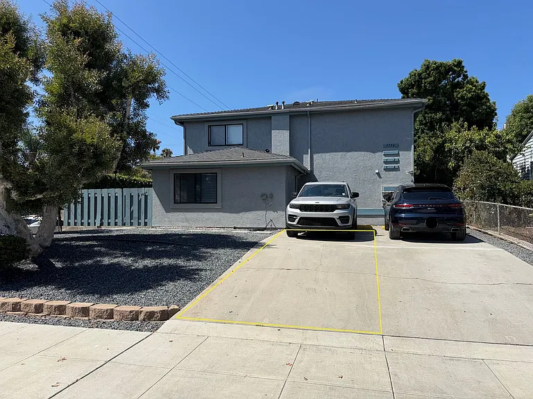 1736 Cable St #3 — Photo 30