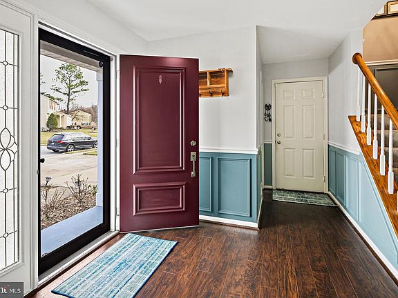 5th image of 7904 Main Falls Cir