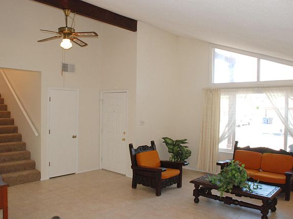 2nd image of 7016 Avenida La Costa NE